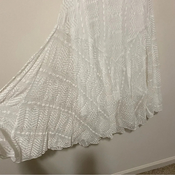 Chris McLaughlin White Lace Flutter Sleeve Midi Dress 10 - Picture 6 of 10